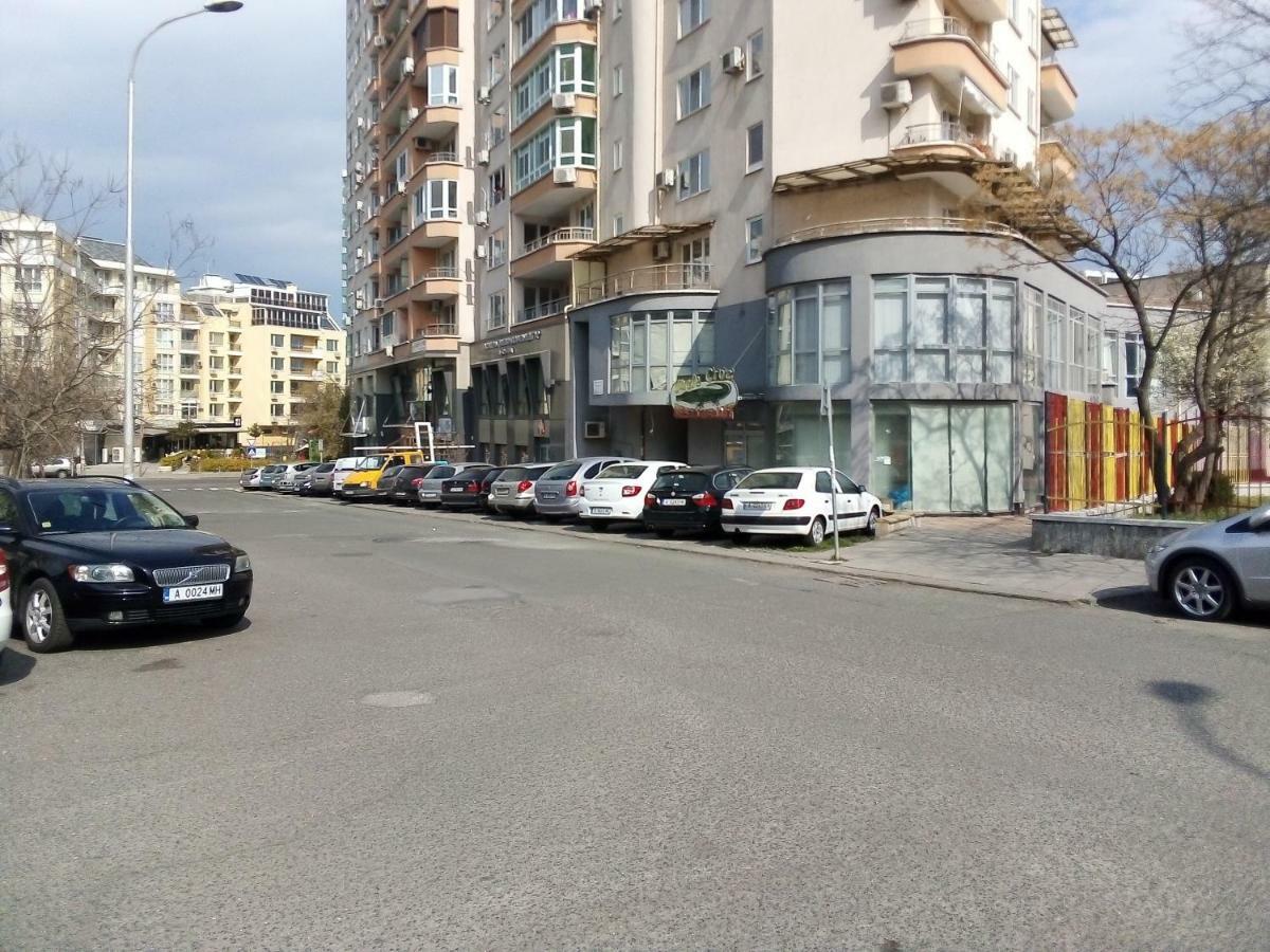 Апартаменты Апартамент Зорница Бургас Экстерьер фото